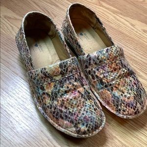 nursemates pillowtop nursing shoes 8.5